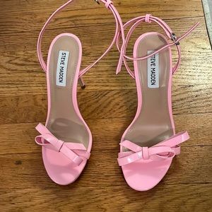 Never morn bubble gum pink heels